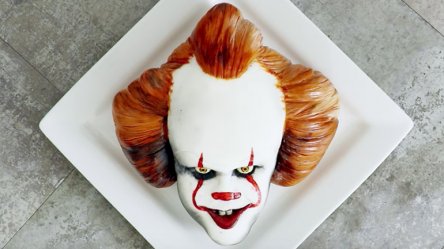 Хотите тортик в виде страшного клоуна из «Оно»?