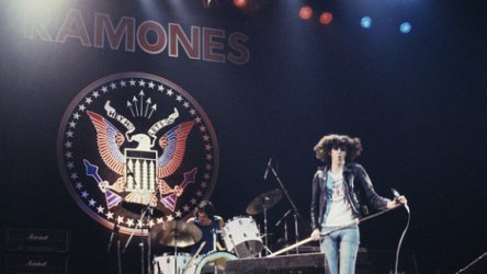 Мартин Скорсезе расскажет о легендарной панк-группе Ramones